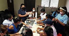 MiAmbiente capacita en artesanas a mujeres de Gualaca