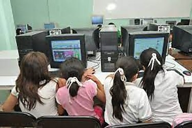Meduca y Unicef evalan efectividad del internet en las escuelas