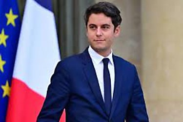 Macron elige a Gabriel Attal de 34 aos como nuevo primer ministro de Francia
